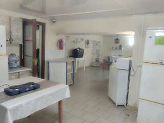 Мини-отель Луманская заводь Кириллов Бюджетный трехместный номер-12