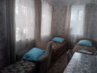 Мини-отель Луманская заводь Кириллов Двухместный номер с 2 отдельными кроватями и общей ванной комнатой-3