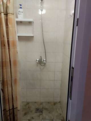 Мини-отель Луманская заводь Кириллов Бюджетный двухместный номер с 2 отдельными кроватями-8